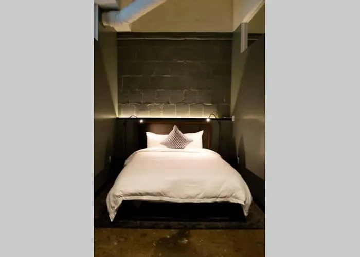 Apartment 3e - *renovated* 3 Min To Hillman Cancer Center Sleeps 6